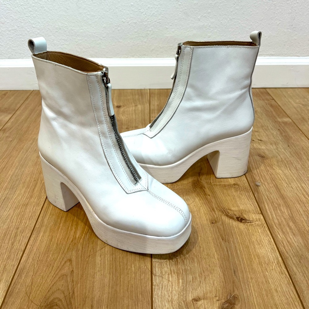 Intentionally Blank Platform Boots in White